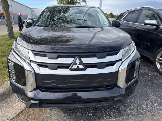 2024 Mitsubishi Outlander - $17,570