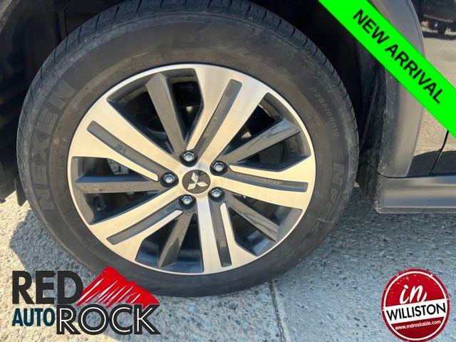 2024 Mitsubishi Outlander - $18,878