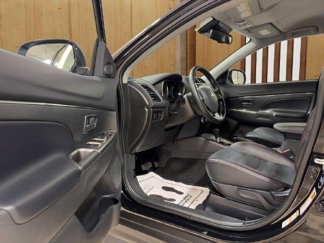 2024 Mitsubishi Outlander - $18,878