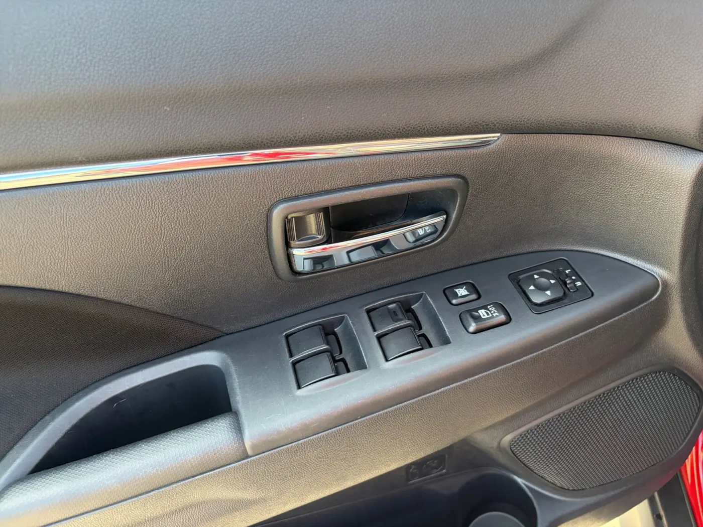 2024 Mitsubishi Outlander - $17,400