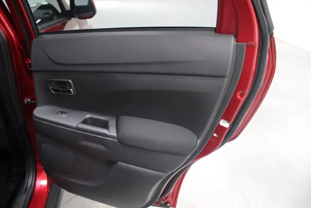 2024 Mitsubishi Outlander - $17,148