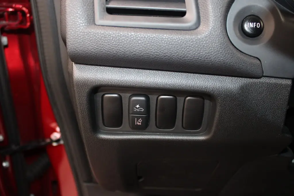 2024 Mitsubishi Outlander - $17,148