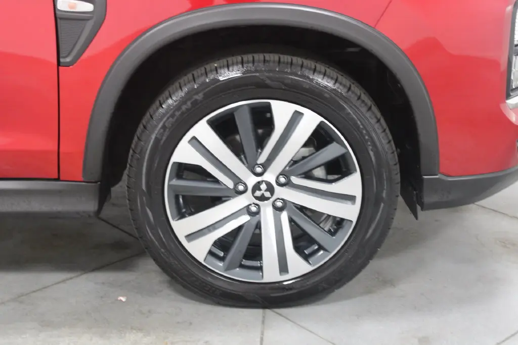 2024 Mitsubishi Outlander - $17,148