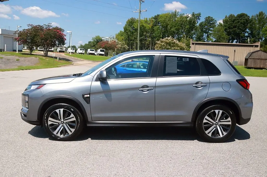 2025 Mitsubishi Outlander - $21,997