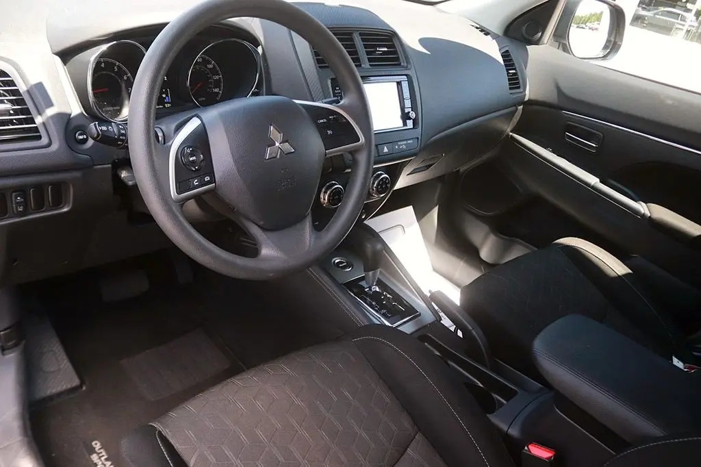 2025 Mitsubishi Outlander - $21,997