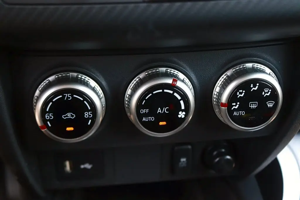 2025 Mitsubishi Outlander - $20,997