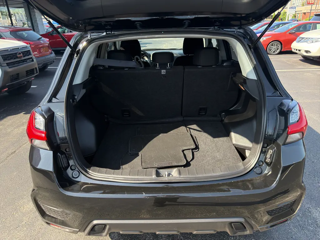 2025 Mitsubishi Outlander - $21,995