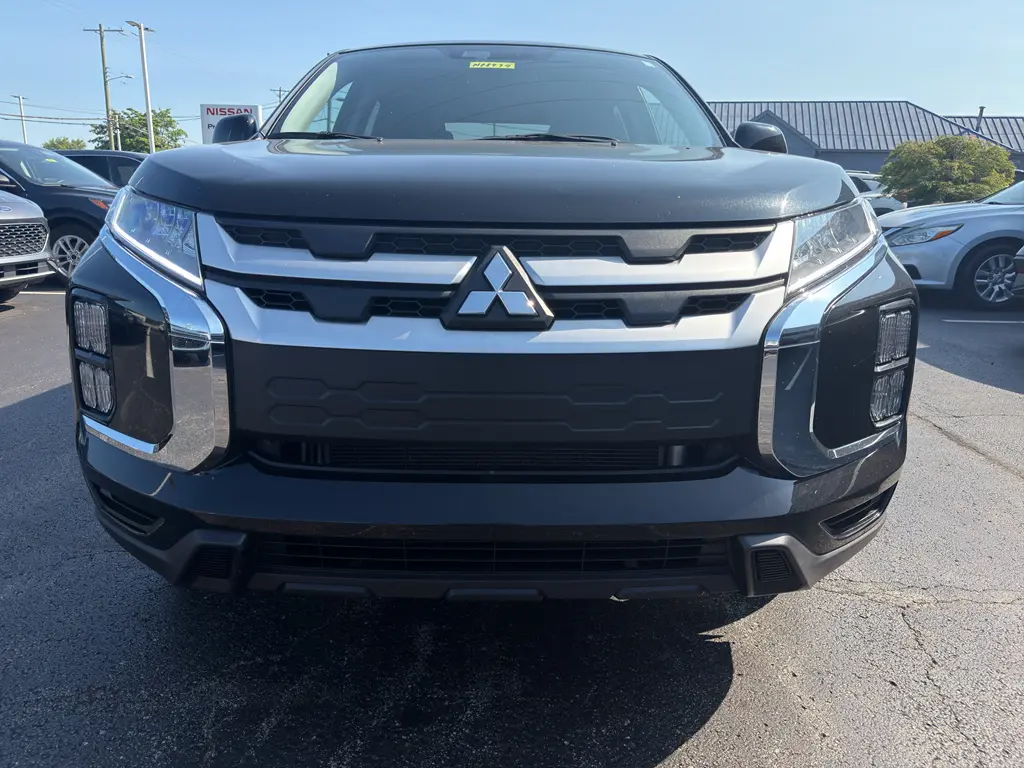 2025 Mitsubishi Outlander - $21,995