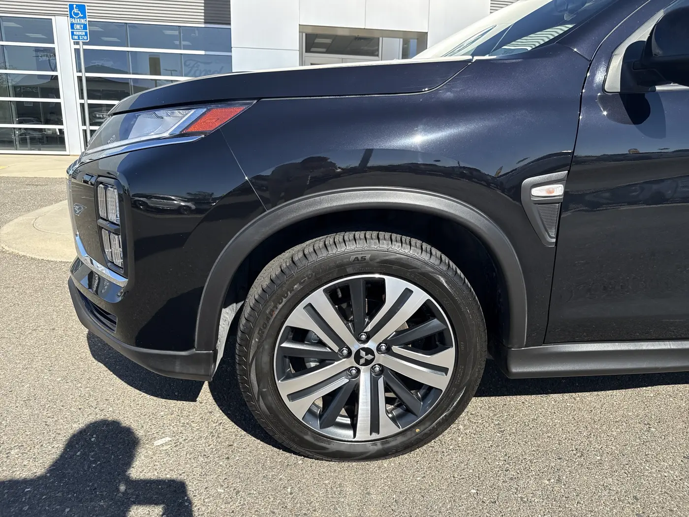 2025 Mitsubishi Outlander - $19,995