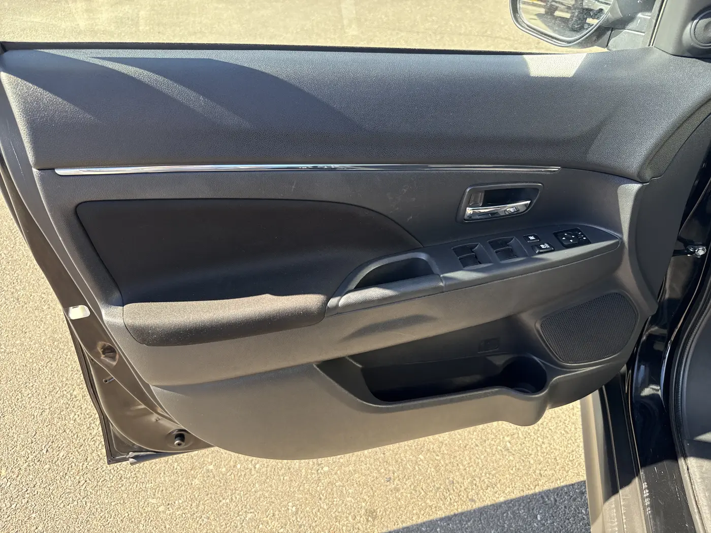 2025 Mitsubishi Outlander - $19,995
