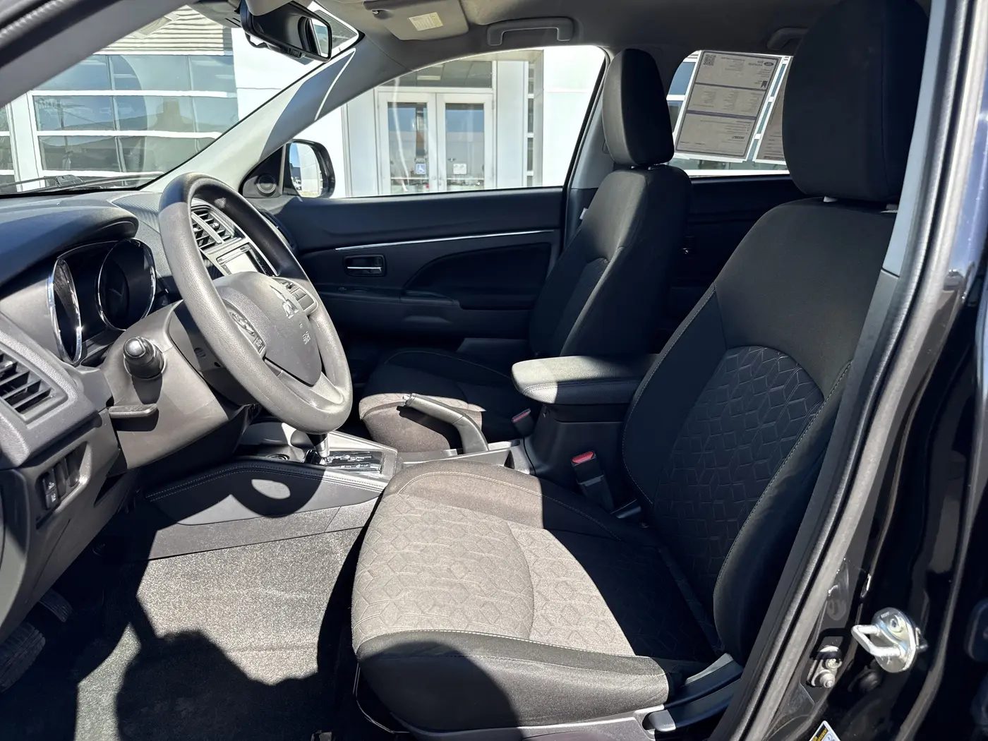 2025 Mitsubishi Outlander - $19,995