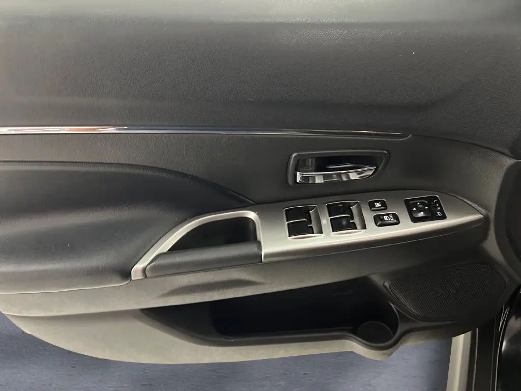2024 Mitsubishi Outlander - $16,711