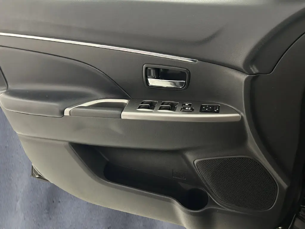 2024 Mitsubishi Outlander - $16,711
