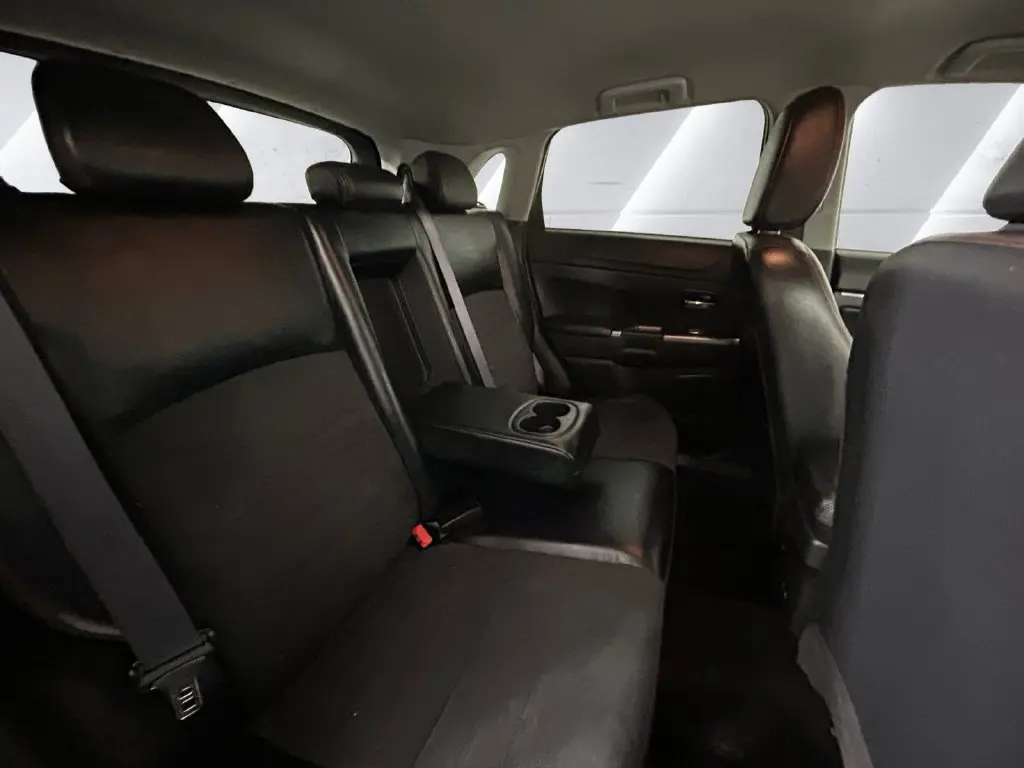 2024 Mitsubishi Outlander - $16,711