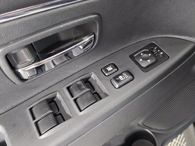 2025 Mitsubishi Outlander - $19,990