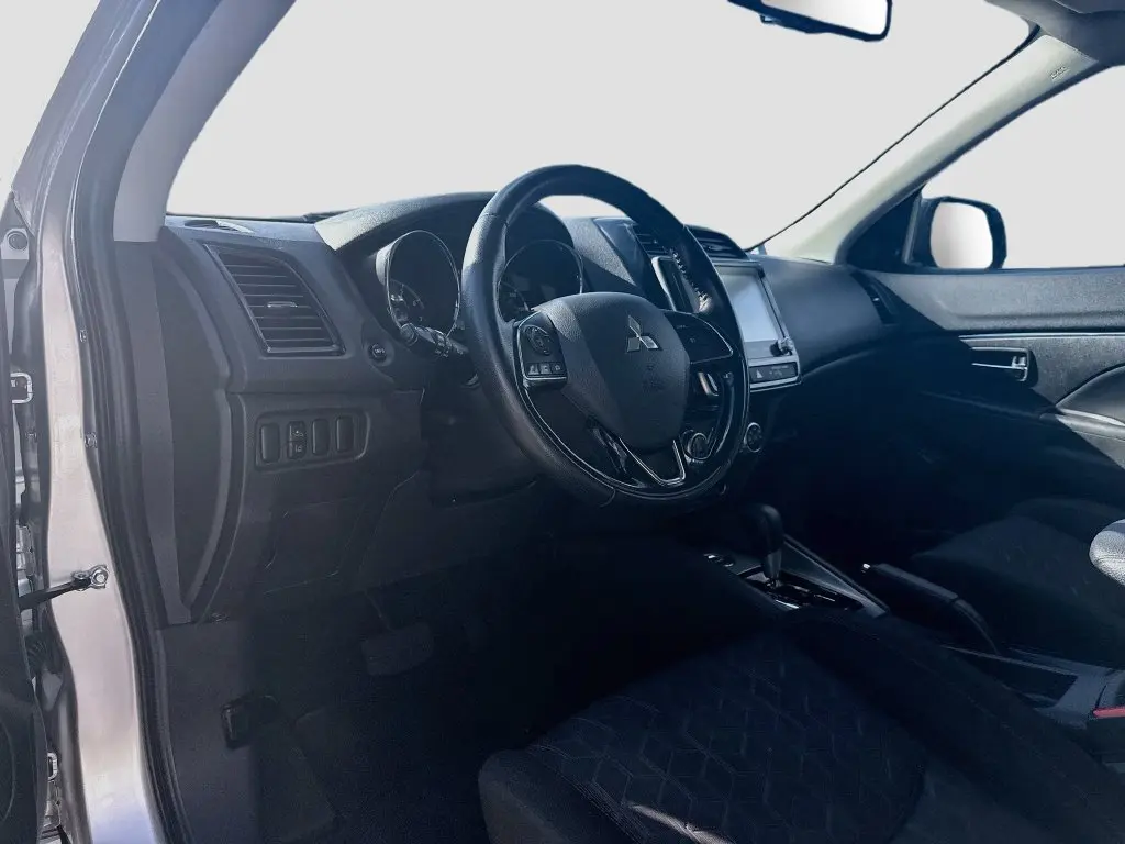 2025 Mitsubishi Outlander - $20,627
