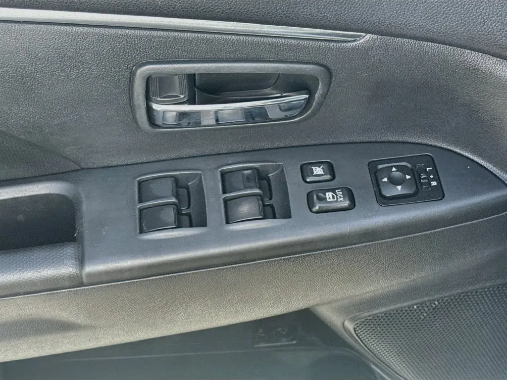 2025 Mitsubishi Outlander - $20,627