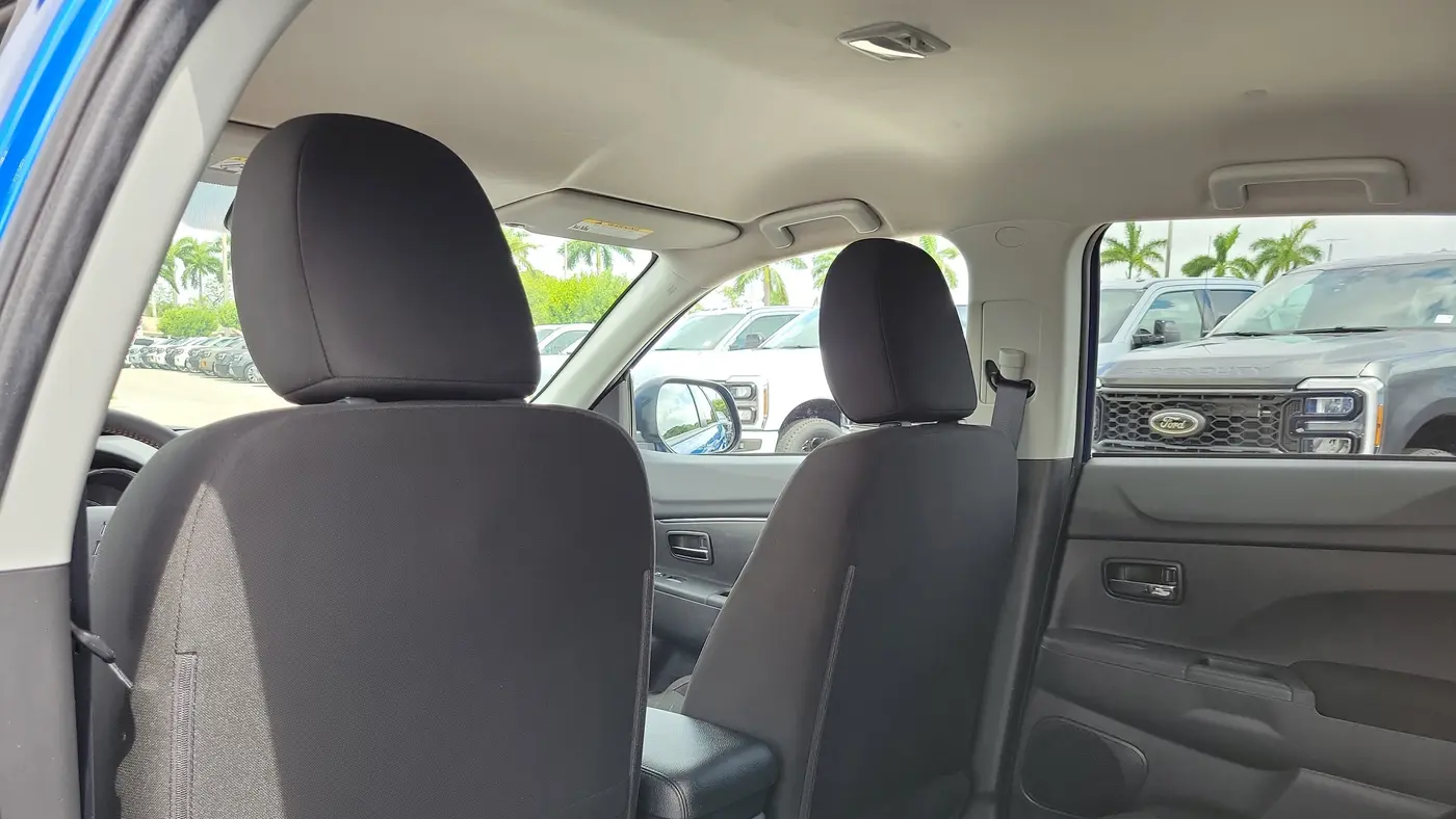 2025 Mitsubishi Outlander Sport S