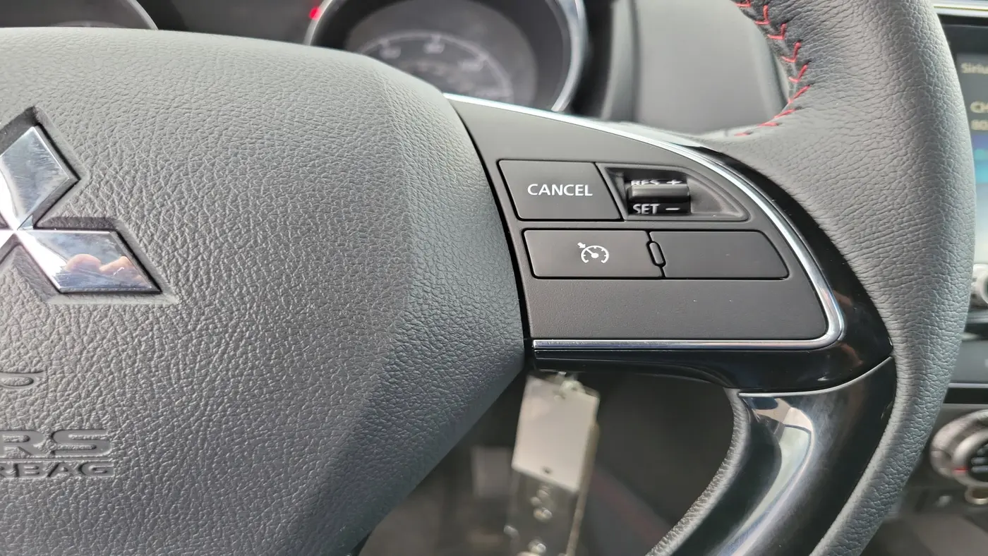 2025 Mitsubishi Outlander Sport S