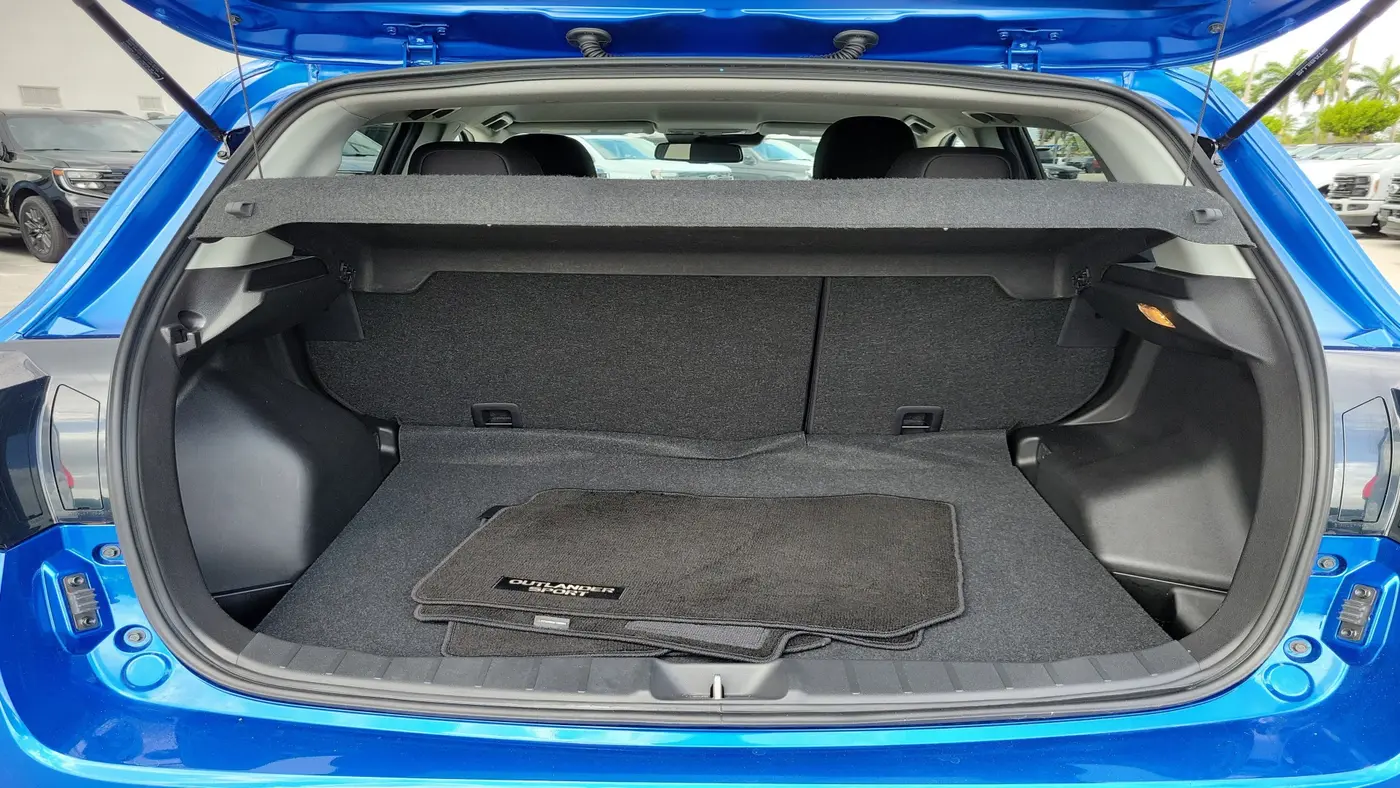 2025 Mitsubishi Outlander - $18,990