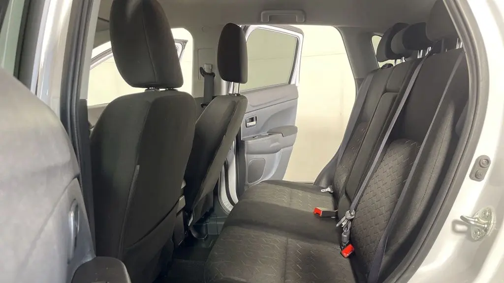 2024 Mitsubishi Outlander Sport S