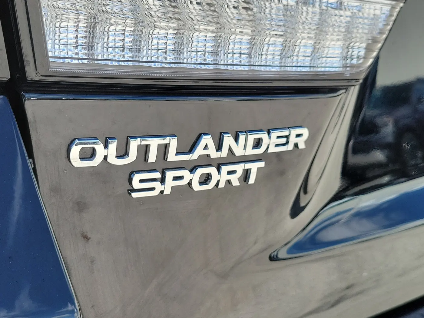 2025 Mitsubishi Outlander - $19,880