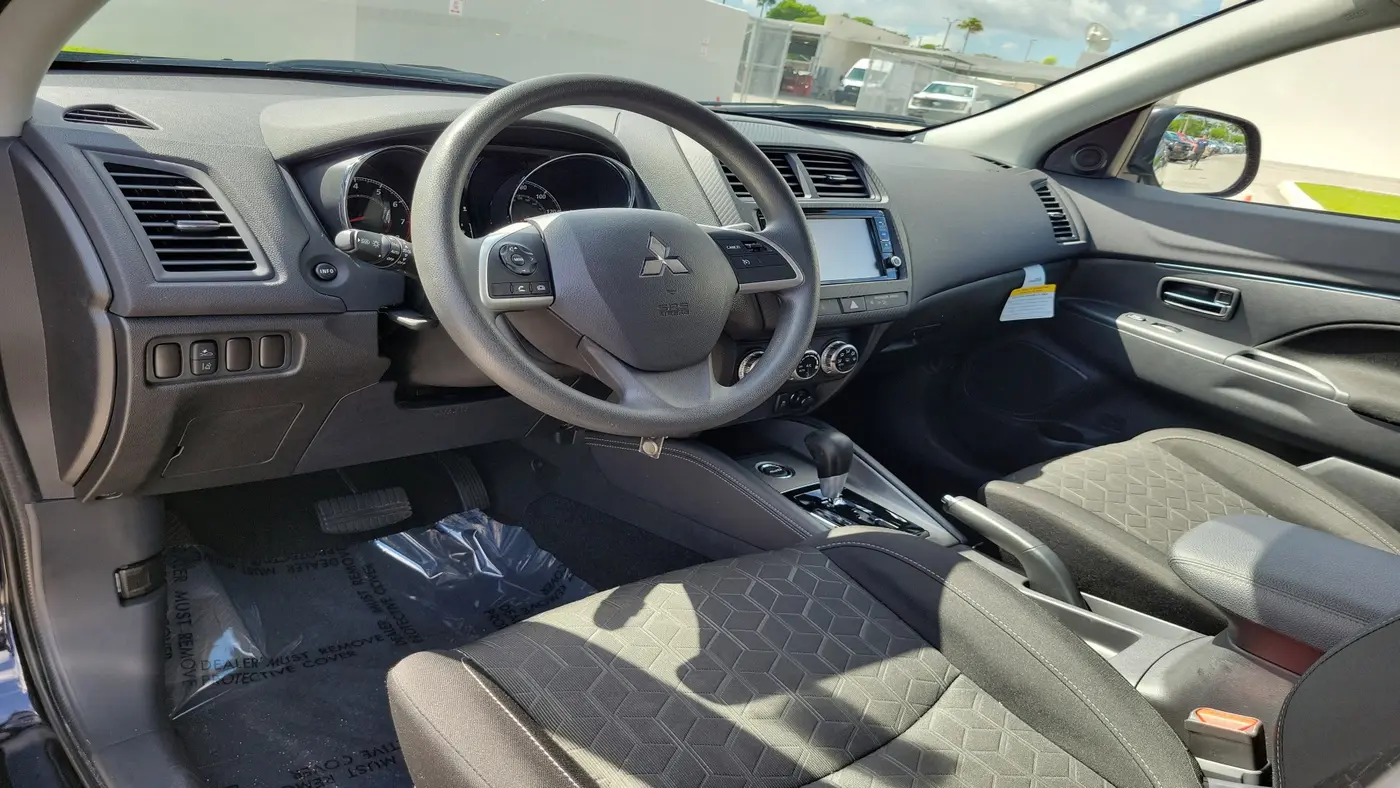2025 Mitsubishi Outlander Sport S