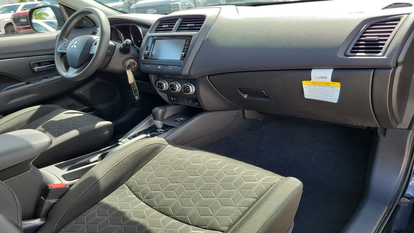 2025 Mitsubishi Outlander Sport S