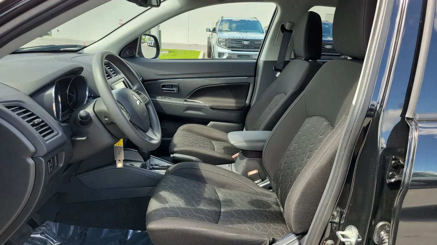 2025 Mitsubishi Outlander Sport S