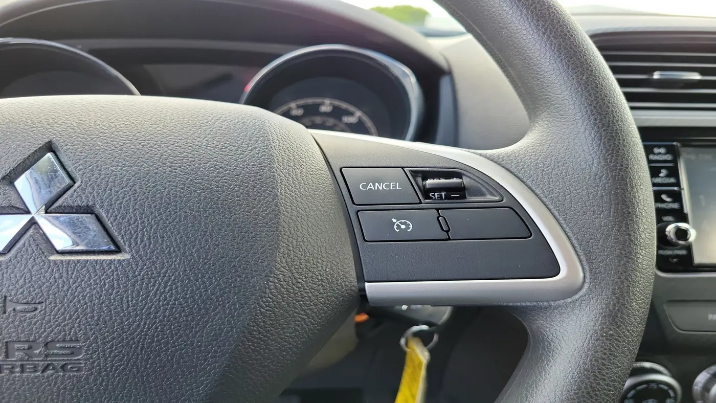 2025 Mitsubishi Outlander Sport S
