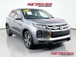 2024 Outlander Sport Thumbnail 1