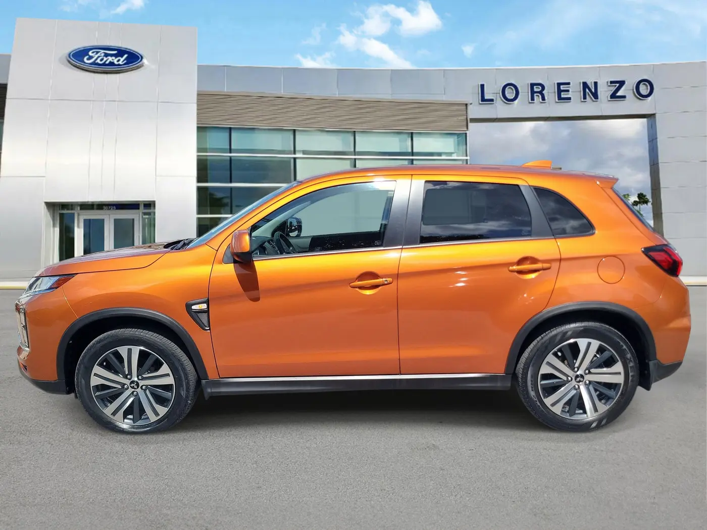 2024 Mitsubishi Outlander - $15,990