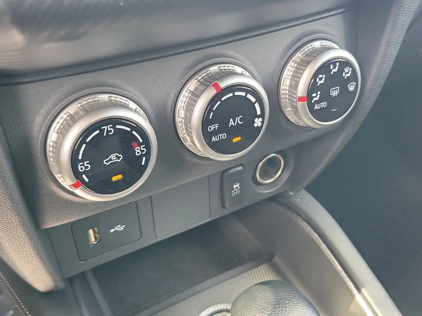 2024 Mitsubishi Outlander - $15,990