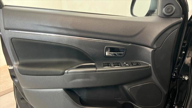 2025 Mitsubishi Outlander Sport S