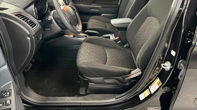 2025 Mitsubishi Outlander Sport S