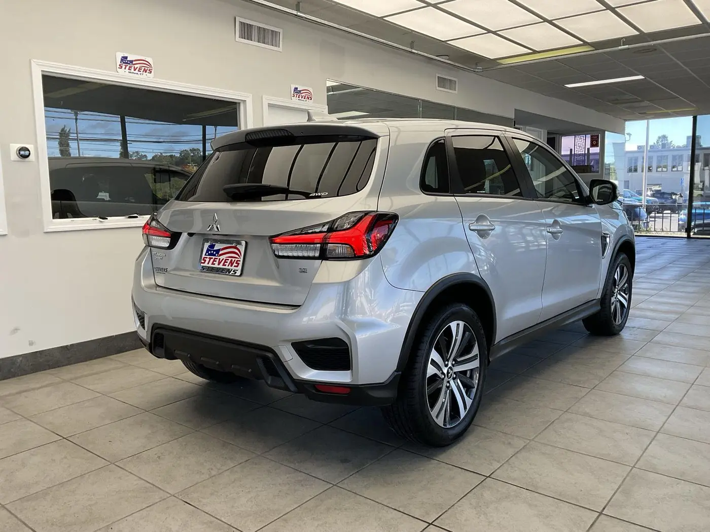 2025 Mitsubishi Outlander - $17,995