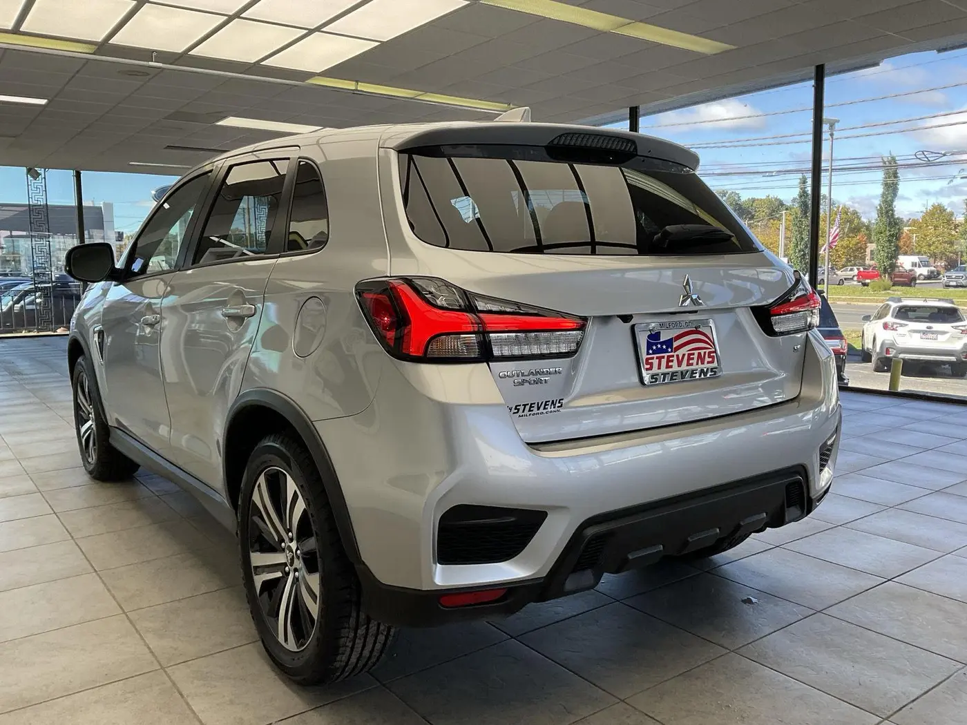 2025 Mitsubishi Outlander - $17,995