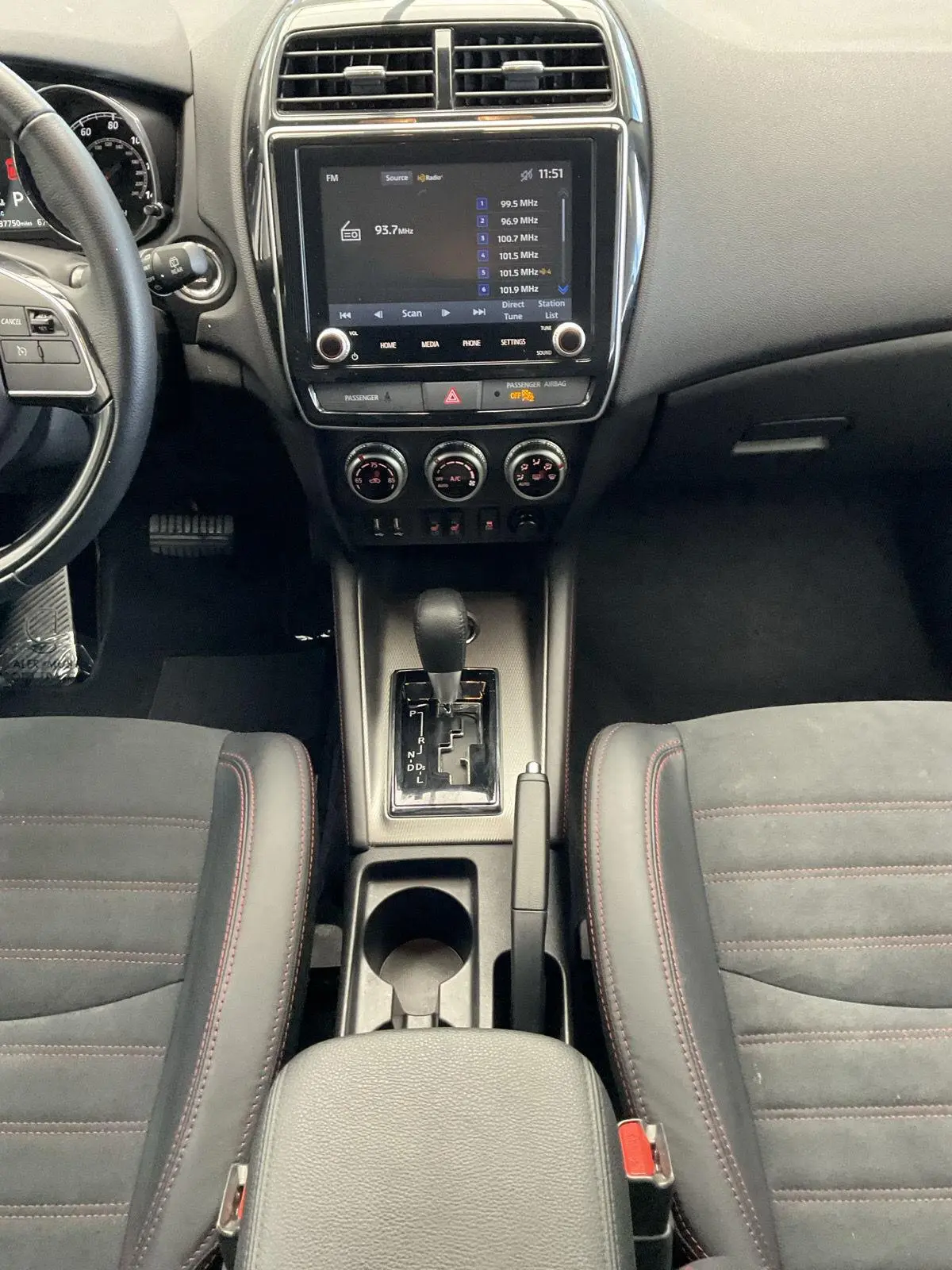 2025 Mitsubishi Outlander - $17,995