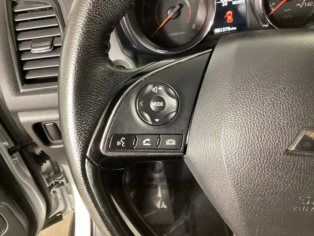 2024 Mitsubishi Outlander - $17,564