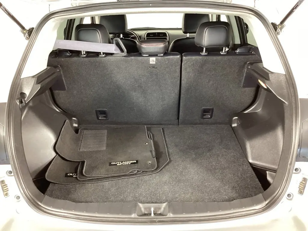 2024 Mitsubishi Outlander - $17,564