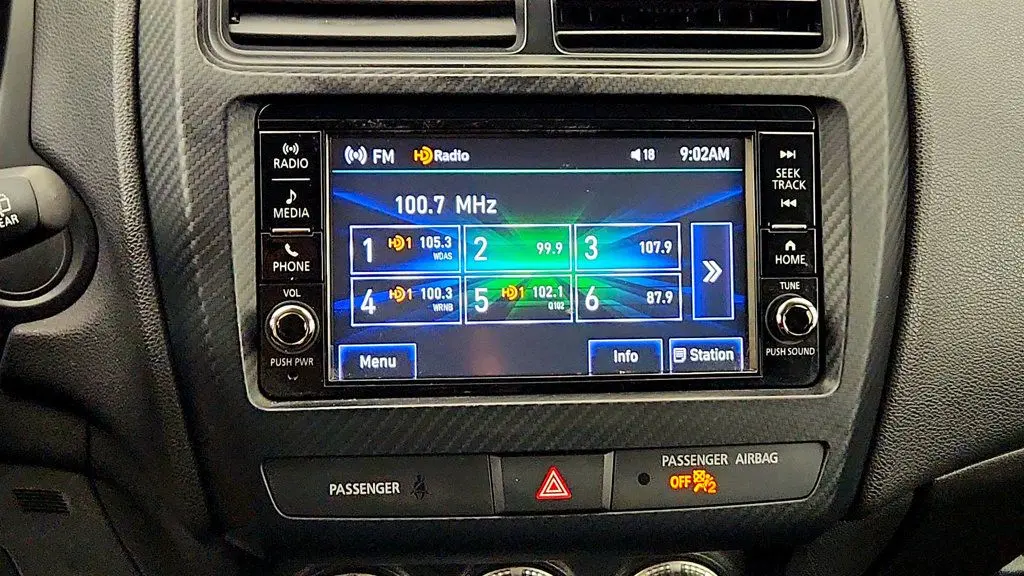 2024 Mitsubishi Outlander - $17,995