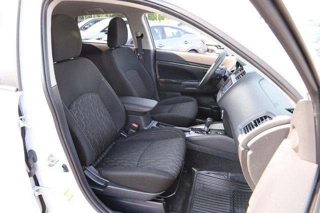 2024 Mitsubishi Outlander - $19,520