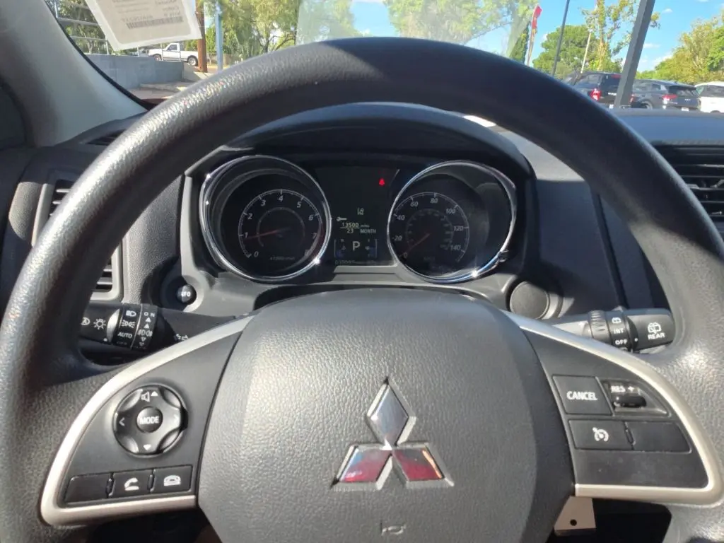 2024 Mitsubishi Outlander - $17,791