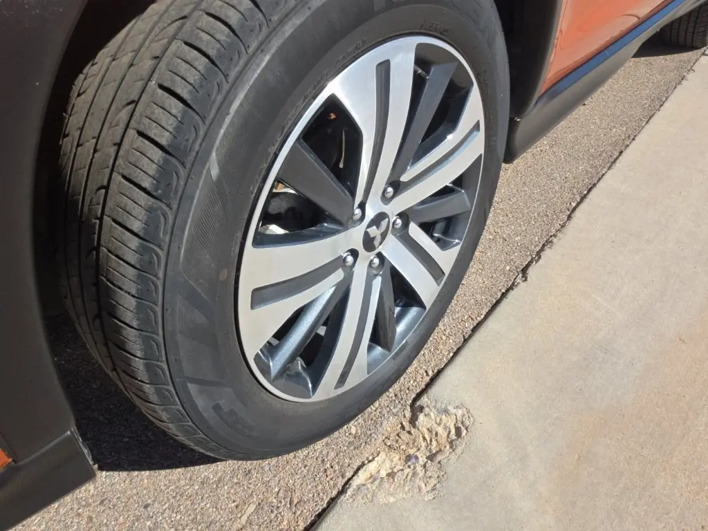 2024 Mitsubishi Outlander - $17,791