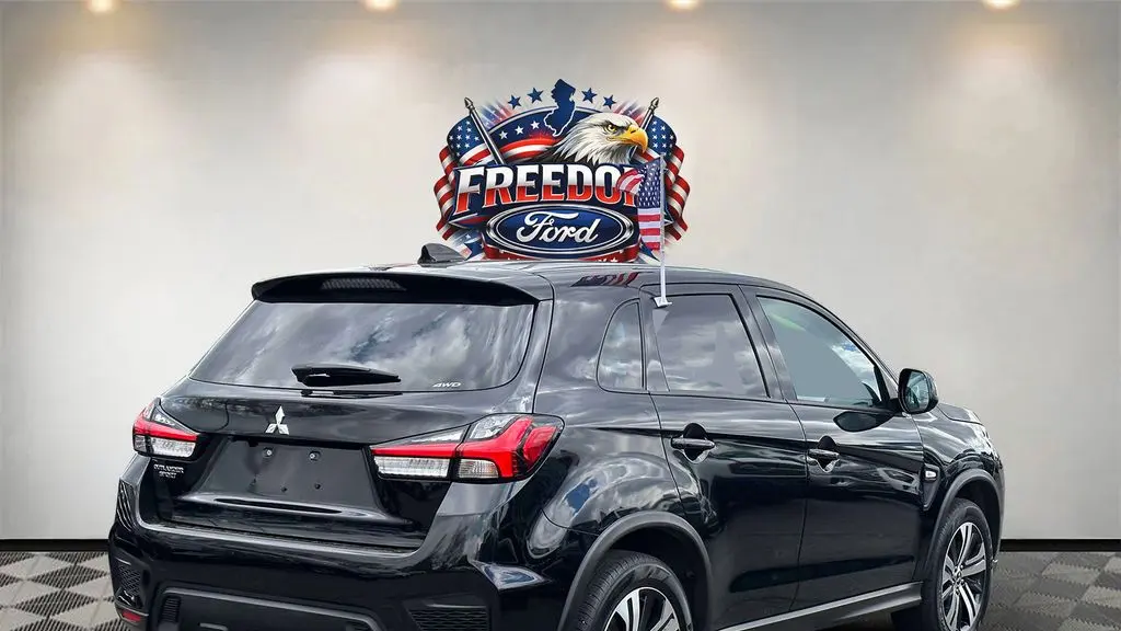 2025 Mitsubishi Outlander Sport S