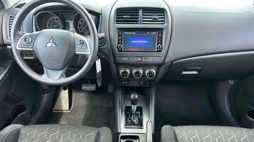 2025 Mitsubishi Outlander Sport S