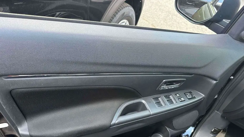 2025 Mitsubishi Outlander Sport S