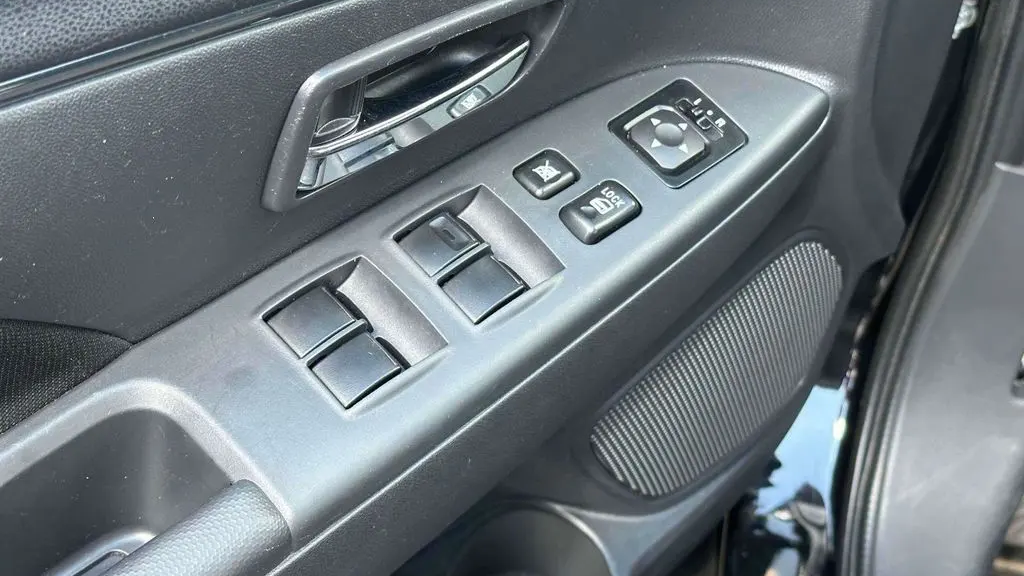 2025 Mitsubishi Outlander Sport S