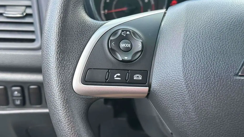 2025 Mitsubishi Outlander Sport S