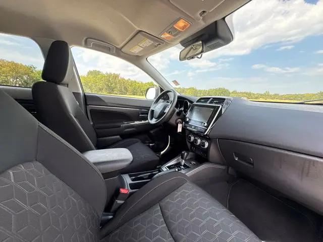 2026 Mitsubishi Outlander - $20,400